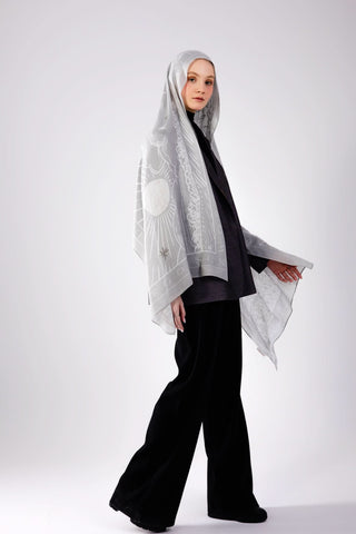 Worood Grey modal scarf detail showcasing fabric texture and elegant fall.